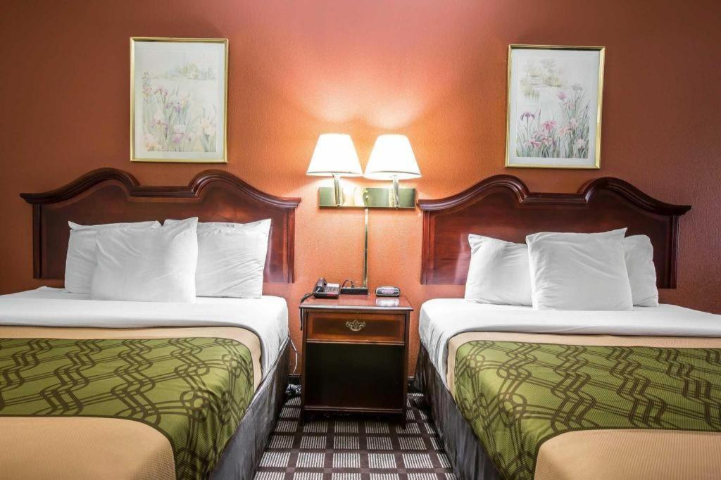 Econo Lodge South Garner Kültér fotó