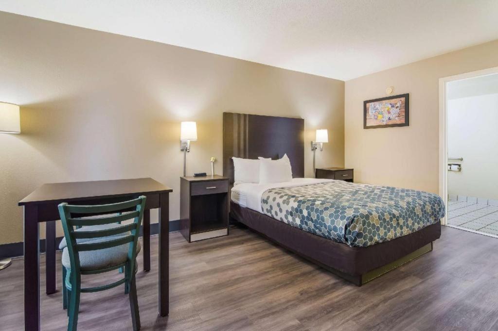 Econo Lodge South Garner Kültér fotó