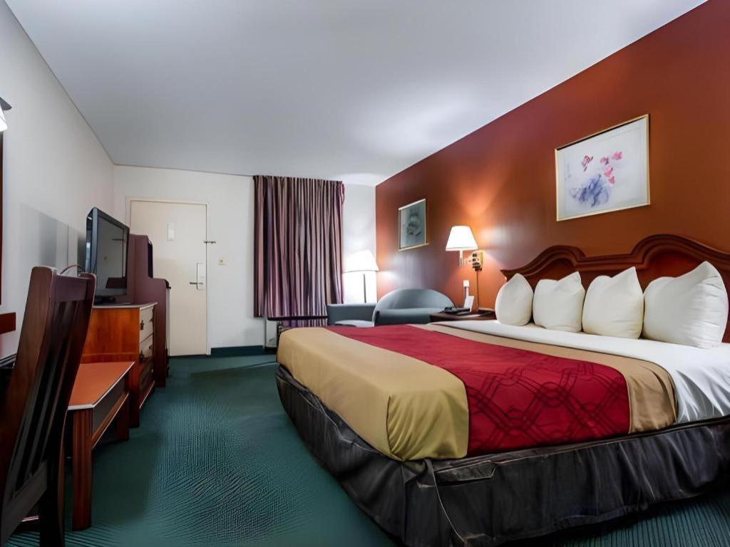 Econo Lodge South Garner Kültér fotó