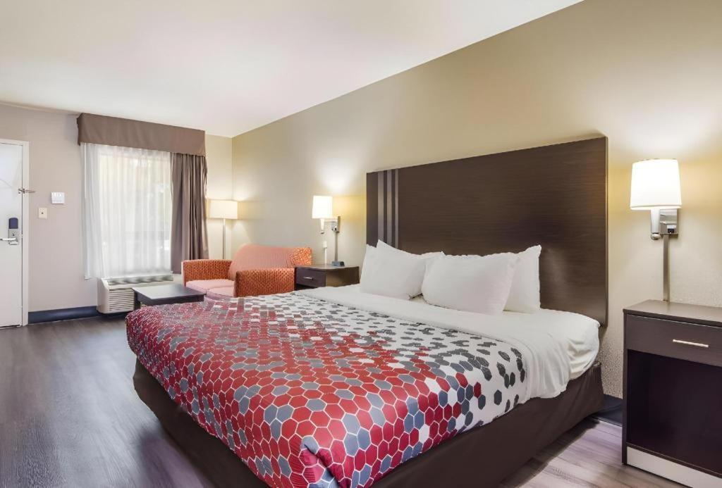 Econo Lodge South Garner Kültér fotó