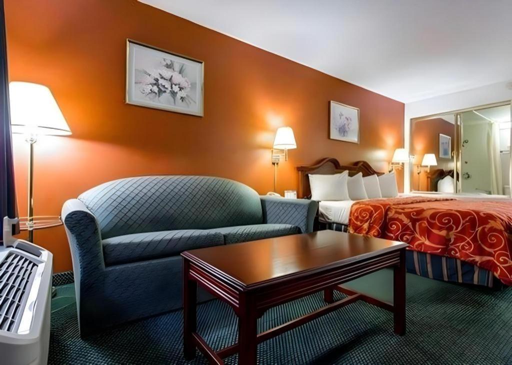 Econo Lodge South Garner Kültér fotó
