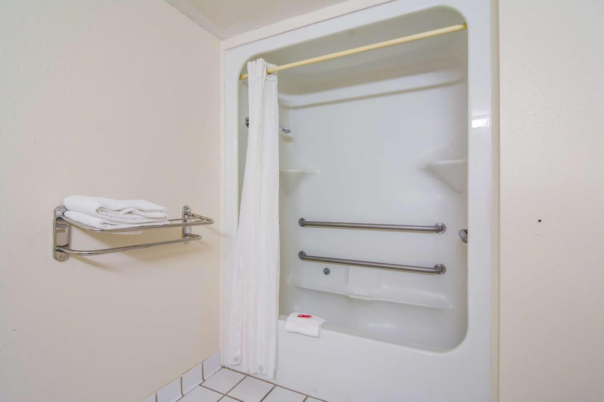 Econo Lodge South Garner Kültér fotó
